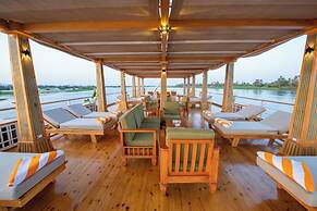 Dahabiya Azhar II Luxury Cruise