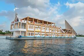 Dahabiya Azhar II Luxury Cruise