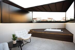 Dorian Suites