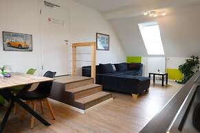 Pitlane Apartments by corents