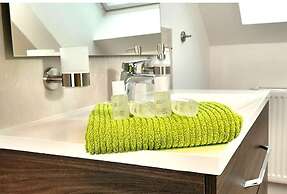 Pitlane Apartments by corents