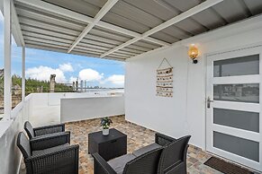 63 Bay View by Otium
