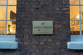 19 Duke Street