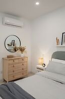 Modern & Central 2 BR Ensuite Retreat