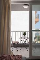 Modern & Central 2 BR Ensuite Retreat