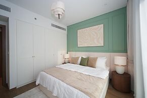 City Walk Gem: Cozy 1BR With Balcony