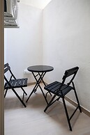 Modern 1BD Maisonette & Private BackYard