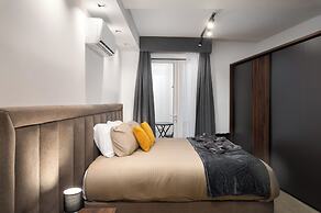 Modern 1BD Maisonette & Private BackYard