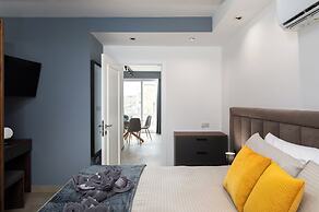 Big 2BD Duplex Penthouse & Large Terrace