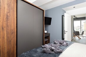 Big 2BD Duplex Penthouse & Large Terrace