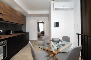 Big 2BD Duplex Penthouse & Large Terrace