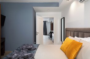 Big 2BD Duplex Penthouse & Large Terrace