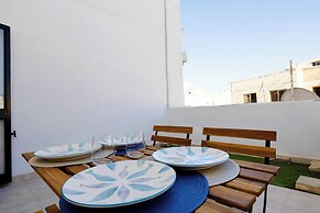 2BR Penthouse with Large Front Terrace