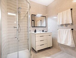 2BR Penthouse with Large Front Terrace