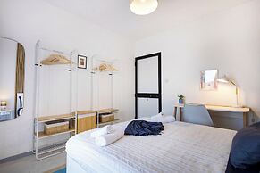 2BR Penthouse with Large Front Terrace