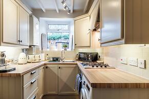 Beautiful 2 BD Cottage in the Cotswolds