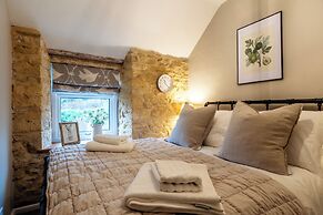 Beautiful 2 BD Cottage in the Cotswolds