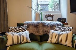 Beautiful 2 BD Cottage in the Cotswolds