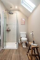 Beautiful 2 BD Cottage in the Cotswolds