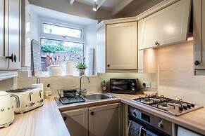 Beautiful 2 BD Cottage in the Cotswolds