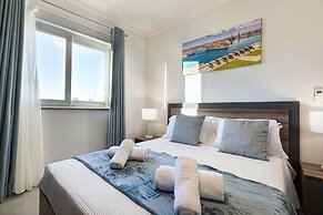 Luxury PH - Terrace & Jacuzzi & Sunbeds