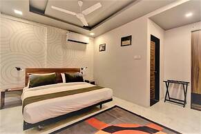 hotel manomay homes