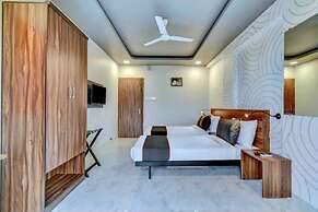 hotel manomay homes
