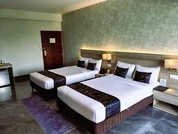 Green Nature Resort & Suites