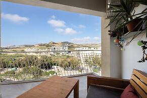3BR Country Retreat with Large Terrace