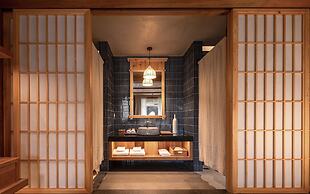 CongLinLi Wooded Homestay