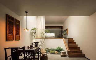 CongLinLi Wooded Homestay