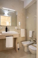 GLOBAL HOTEL