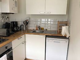 1 Bedroom W Kitchen and Bathroom In Trendy St Gilles