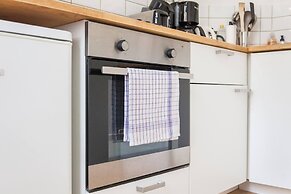 1 Bedroom W Kitchen and Bathroom In Trendy St Gilles