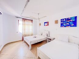Pumziko Beachfront Apartments