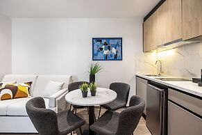 DOMIOS Suites Athens