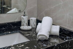 1BR w Pool Gym near Nai Harn C266