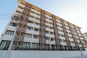 1BR w Pool Gym near Nai Harn C266