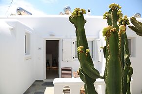 Anais Anais Mykonos