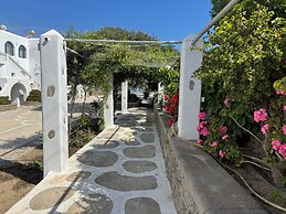Anais Anais Mykonos