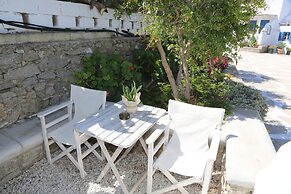 Anais Anais Mykonos