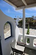 Anais Anais Mykonos