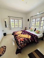 Crown Crest Home Stay