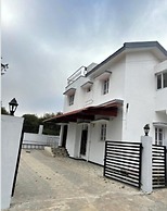 Crown Crest Home Stay