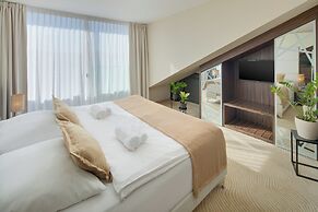 Wenceslas Hotel & Apartments