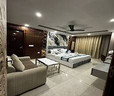 Minta Hotel and Banquet