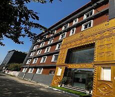 Minta Hotel and Banquet