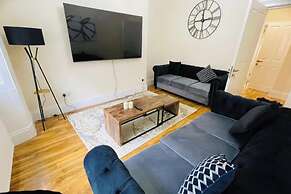 Near Hampden - Parking - Wifi - Sleeps 6
