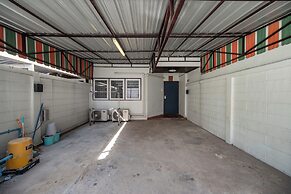 FunnD Mrt lat phrao 5Beds NetflixYouTube