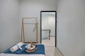 FunnD Mrt lat phrao 5Beds NetflixYouTube